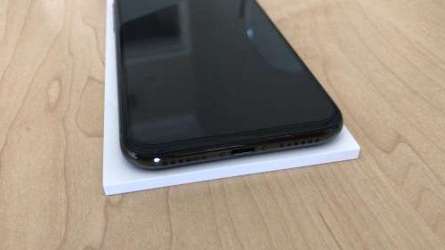 Apple iPhone X 64 GB. Like new.