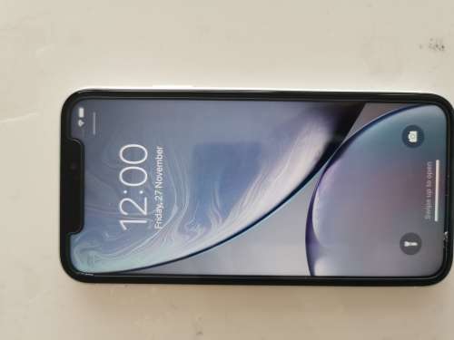 Apple Iphone XR 64GB White | Front camera issue