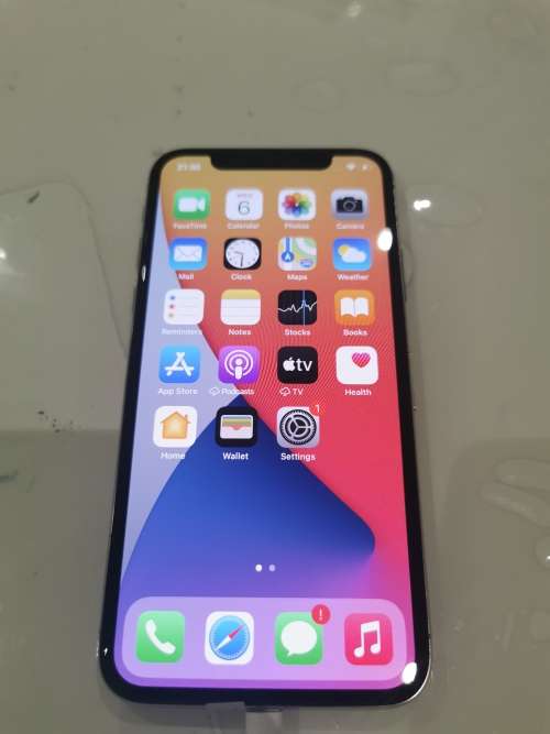 Apple iPhone X 64 GB Silver