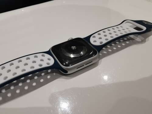 Apple watch series 4 40mm Silver