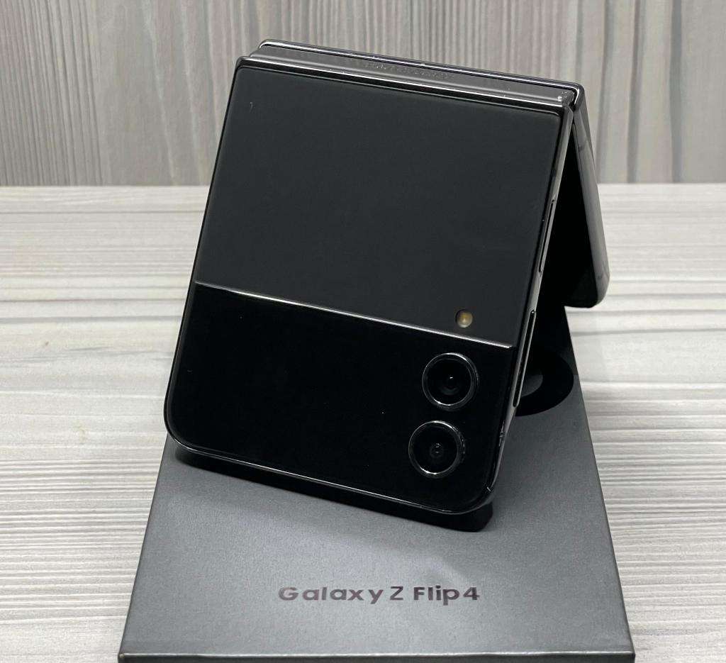 Samsung Galaxy Z Flip 4 5G 128GB