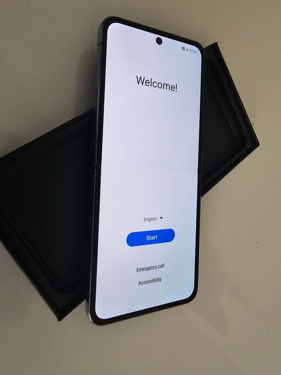 Samsung Galaxy Z Flip 4 5G 128GB