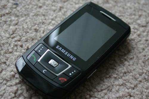 Samsung D900, used but still in box FREE SHIPPING