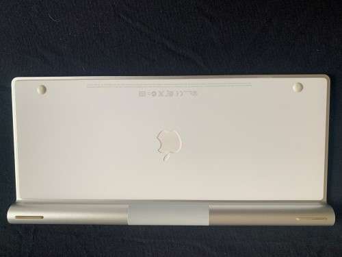 Apple Wireless Keyboard with Bluetooth - Silver - Original