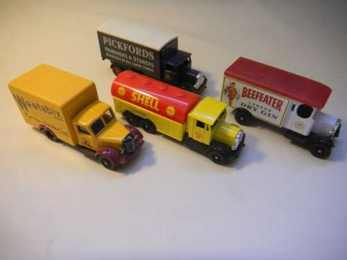 SET OF 20 DIE-CAST MODELS BY LLEDO "DAYS GONE BY CLASSIC TRUCKS & VANS"