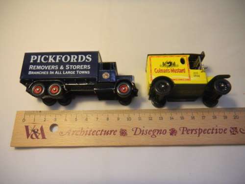 SET OF 20 DIE-CAST MODELS BY LLEDO "DAYS GONE BY CLASSIC TRUCKS & VANS"