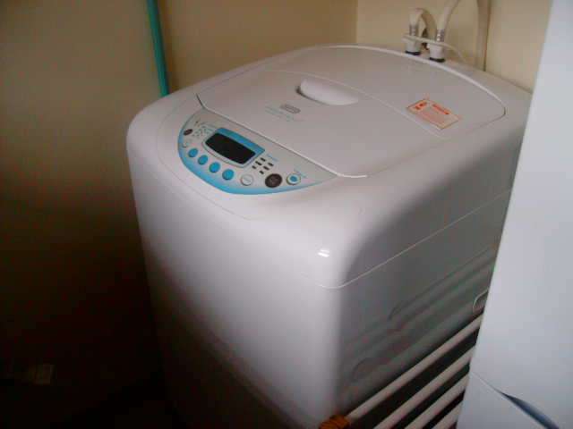 Defy Laundromaid 13Kg Fuzzy Logic washing machine