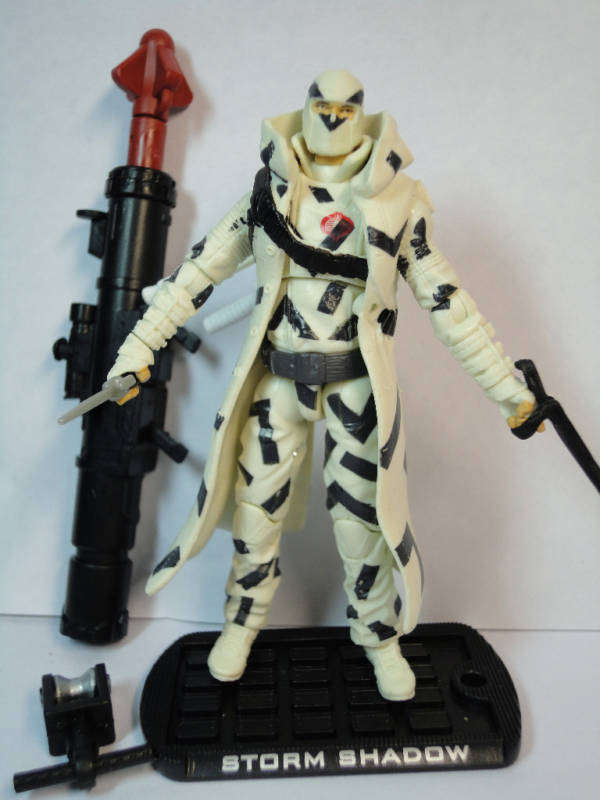 G.I. Joe Rise Of Cobra Storm Shadow Arctic Threat loose