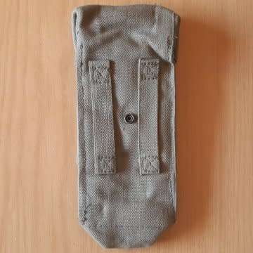 S.A.D.F R1 Magazine Pouch.