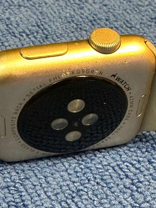 Apple Watch Sport 42mm Gold + Cover