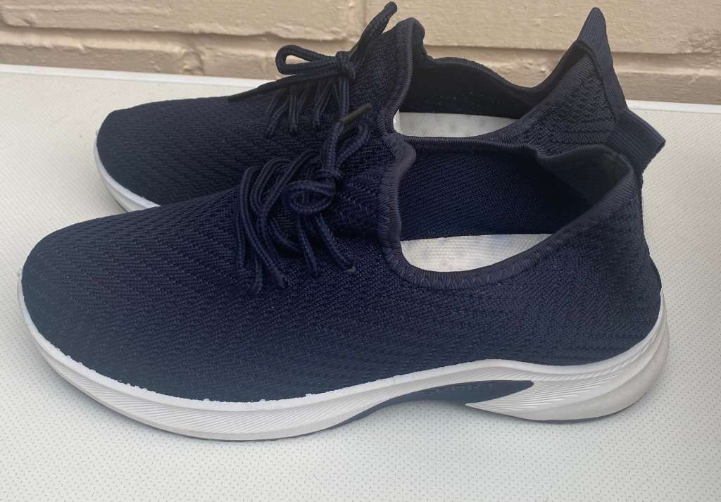 Ladies Casual Slip-on Sneaker - Blue - Size 40 (Customer return - no box)