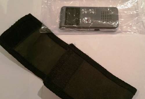 8 GB DIGITAL VOICE RECORDER / DICTAPHONE / MP3 PLAYER