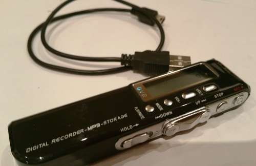 2 GB DIGITAL RECORDER / DICTAPHONE - MP3 - STORAGE