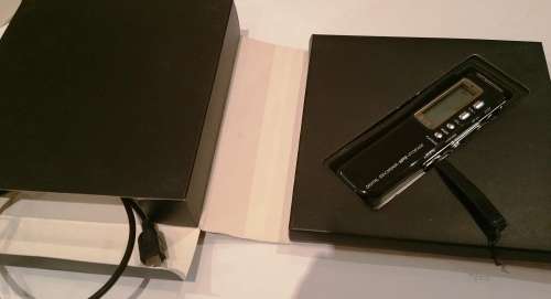 2 GB DIGITAL RECORDER / DICTAPHONE - MP3 - STORAGE