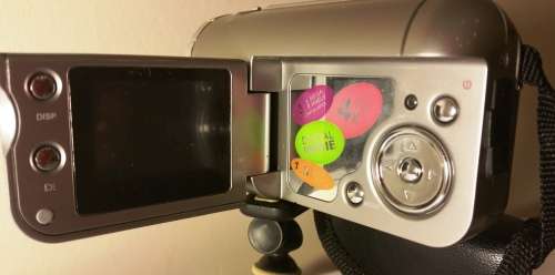 ELECTROMANN DIGITAL VIDEO CAMERA (DV136ZB) AND TRIPOD