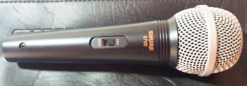 SHURE (LYRIC) 8700 MICROPHONE (I)