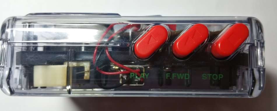 STEREO PERSONAL CASSETTE PLAYER - HIGH RESOLUTION