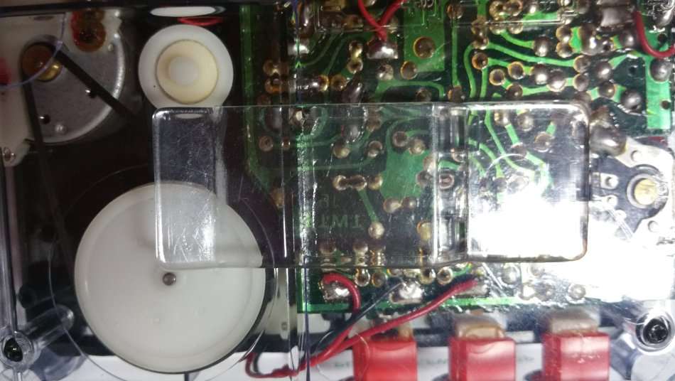 STEREO PERSONAL CASSETTE PLAYER - HIGH RESOLUTION