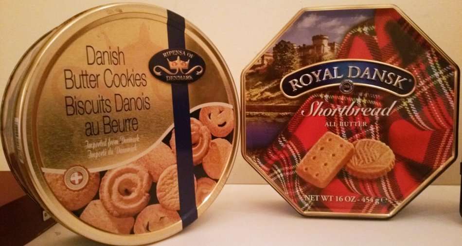 COLLECTION OF TINS, WOODEN HINGED BOX - FOR THE COLLECTOR OR STORING