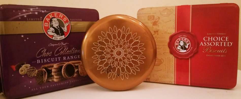 COLLECTION OF TINS, WOODEN HINGED BOX - FOR THE COLLECTOR OR STORING