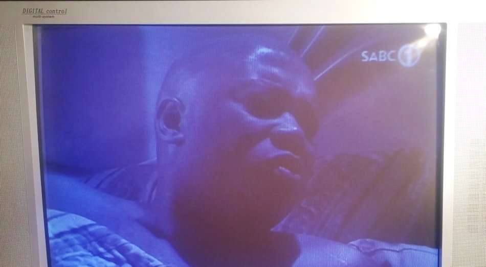 TELEFUNKEN DIGITAL CONTROL MULTI-SYSTEM TV 74cm (29") AV STEREO COLOUR (CRT)