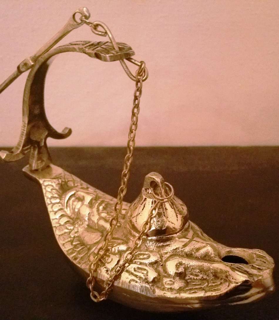 ANCIENT ROMAN BRONZE / BRASS OIL LAMP