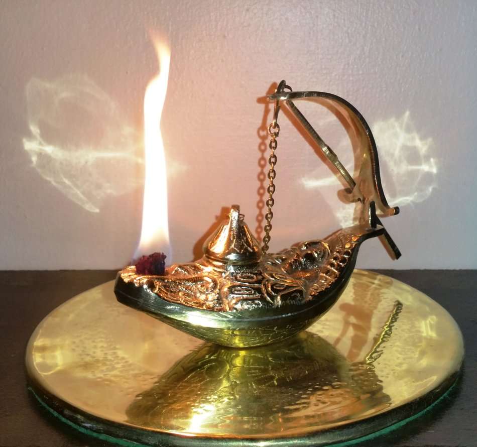 ANCIENT ROMAN BRONZE / BRASS OIL LAMP