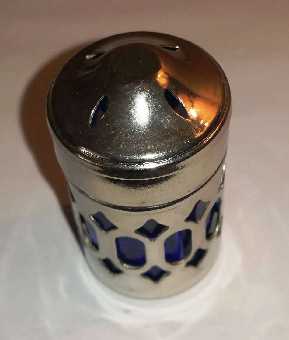 EXCLUSIVE BLUE GLASS LINED EPNS CRUET/CONDIMENT SET & PLATTER STAND **LESS 22 % AUGUST ONLY**