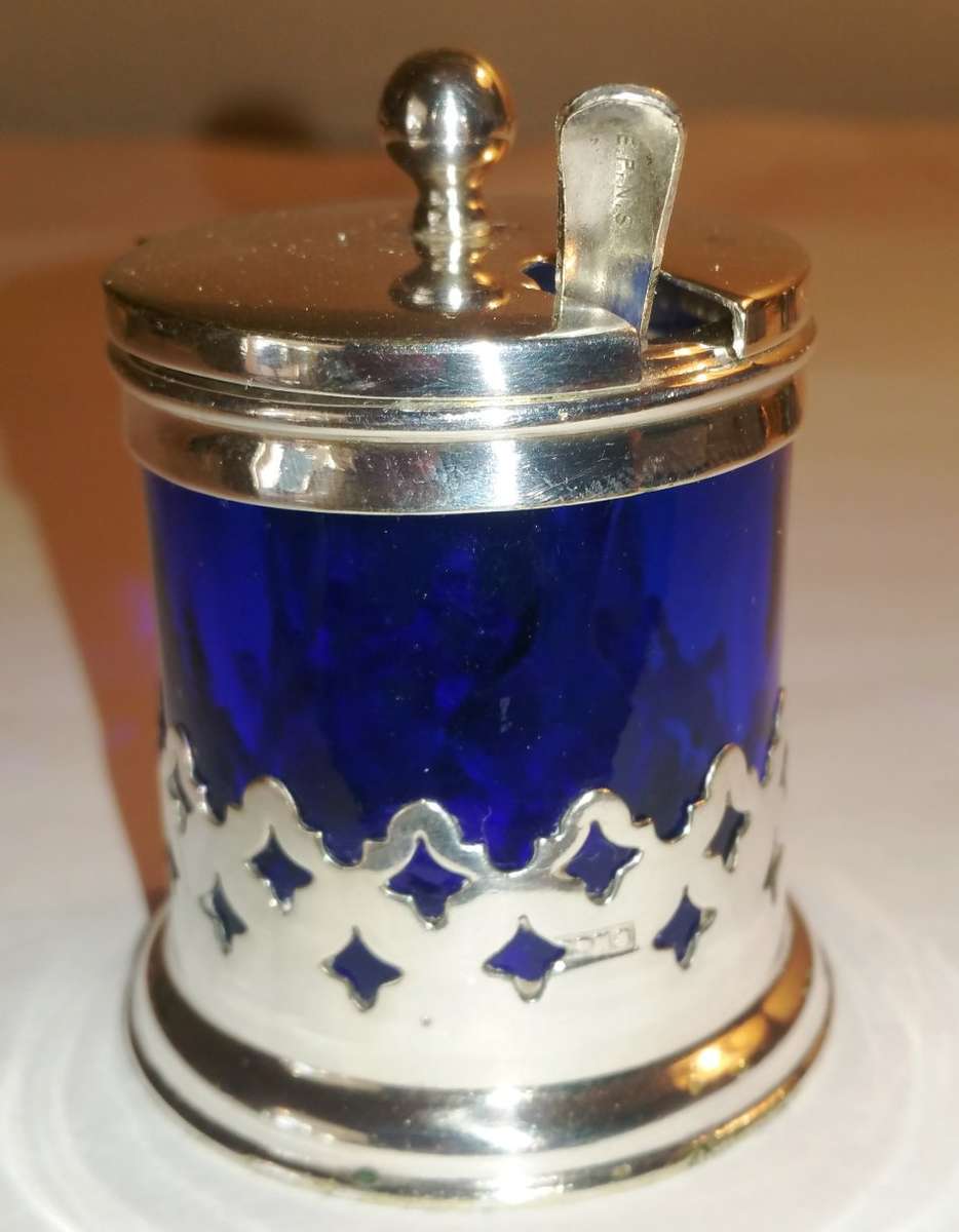 EXCLUSIVE BLUE GLASS LINED EPNS CRUET/CONDIMENT SET & PLATTER STAND **LESS 22 % AUGUST ONLY**