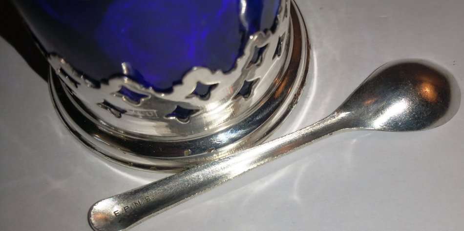 EXCLUSIVE BLUE GLASS LINED EPNS CRUET/CONDIMENT SET & PLATTER STAND **LESS 22 % AUGUST ONLY**