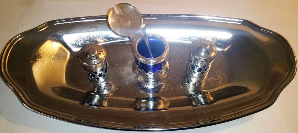 EXCLUSIVE BLUE GLASS LINED EPNS CRUET/CONDIMENT SET & PLATTER STAND **LESS 22 % AUGUST ONLY**