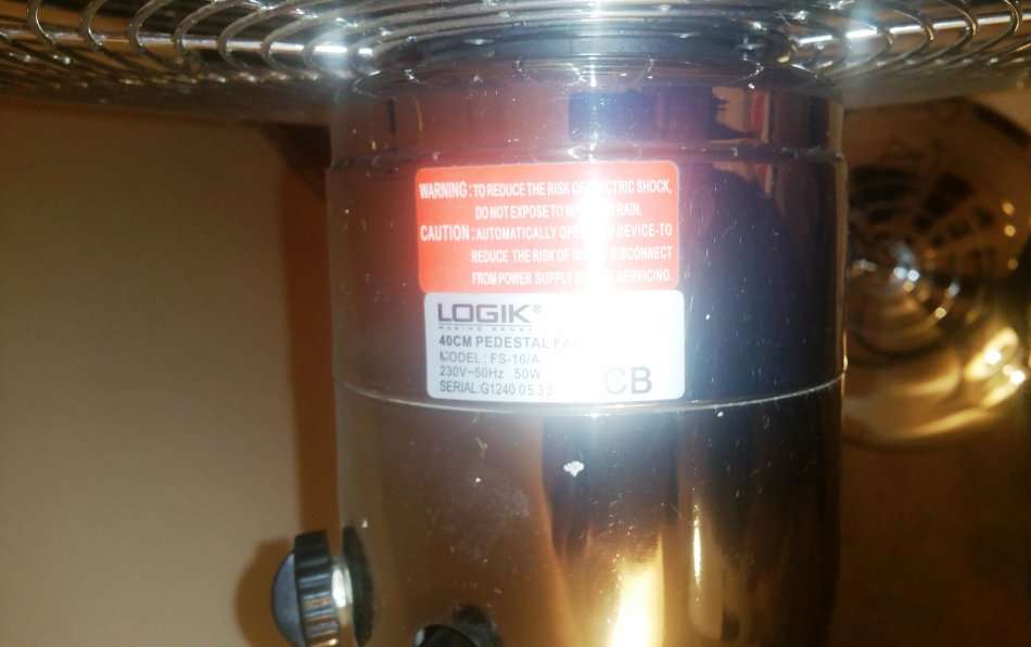 LOGIK 40cm PEDESTAL FAN - NOT WORKING - PARTS or REPAIR