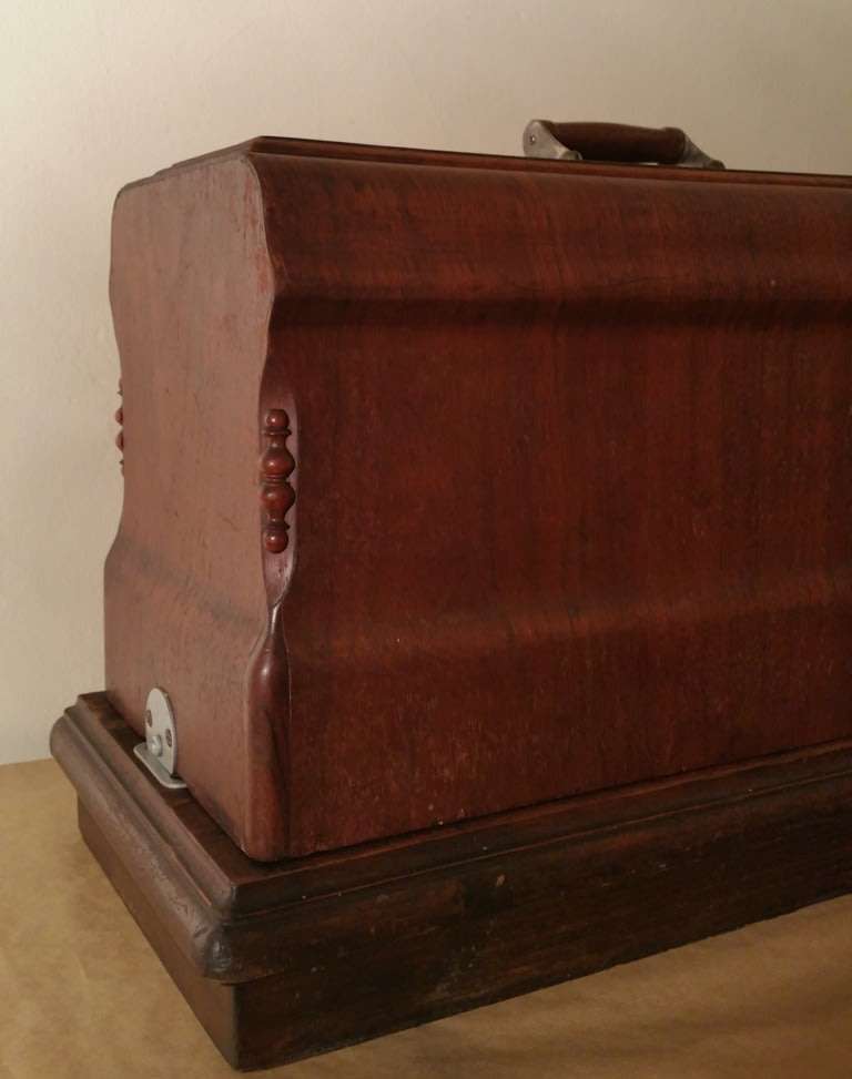 JONES CB SEWING MACHINE ~ VINTAGE ~ MECHANICAL ~ GUIDE BRIDGE FACTORY MANCHESTER ENGLAND