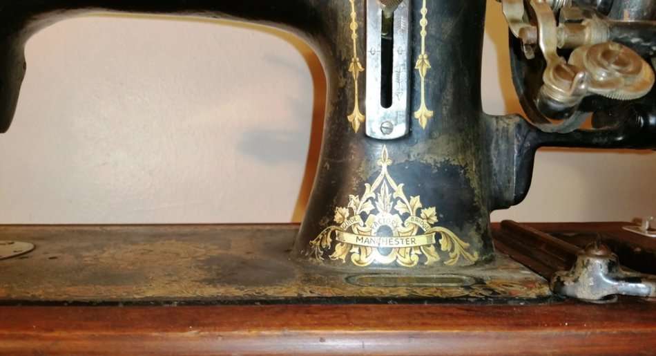 JONES CB SEWING MACHINE ~ VINTAGE ~ MECHANICAL ~ GUIDE BRIDGE FACTORY MANCHESTER ENGLAND