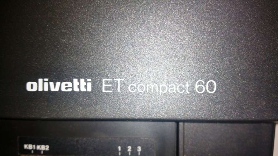 OLIVETTI ET COMPACT 60 ELECTRIC TYPEWRITER