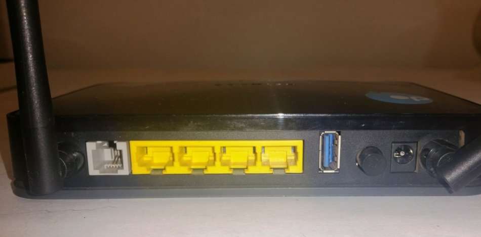 NETGEAR N300 WIRELESS ADSL2+ MODEM ROUTER [DGB2200]