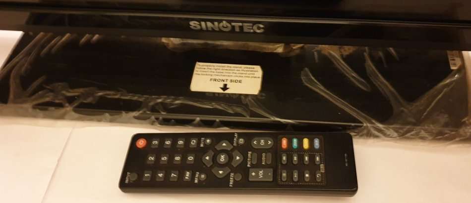 SINOTEC 39 LED LCD TV [STL-39ME82] ~ FOR REPAIR / PARTS