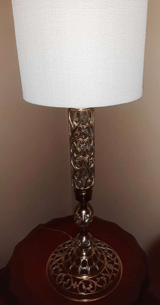 SOLID BRASS TALL TABLE LAMP WITH MEANDERING FILIGREE & WHITE SHADE