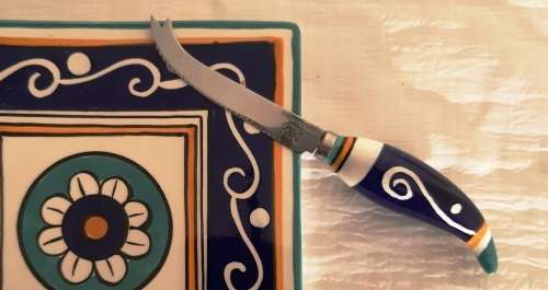 CHEESE SERVER BOARD WITH CHEESE KNIFE ~ LIVING ART ~ SAFI