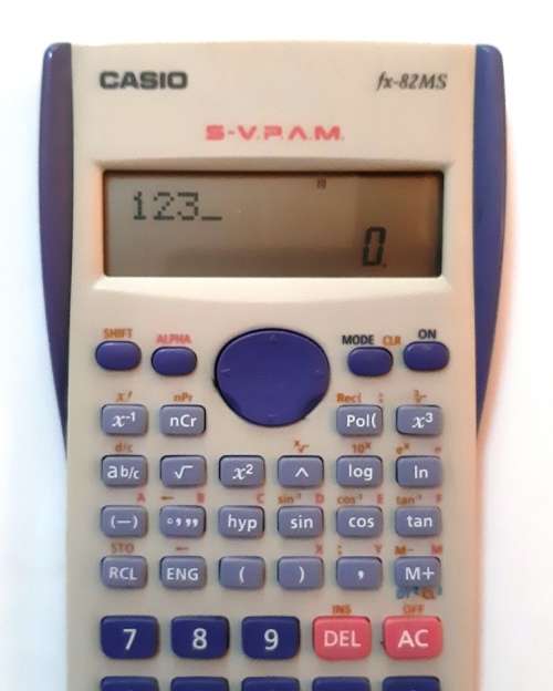 CASIO FX-82MS (S-V.P.A.M)