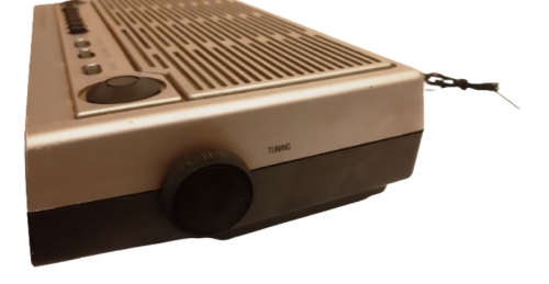 MW / FM ELECTRONIC CLOCK RADIO