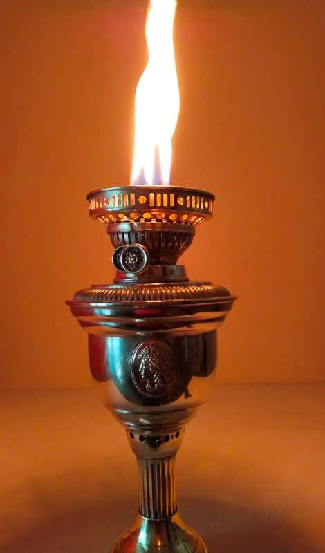 BRASS DUPLEX OIL / PARAFFIN LAMP WITH ROMAN FEATURES