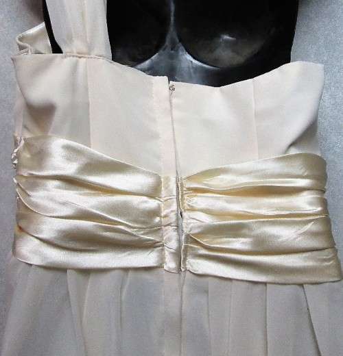 Short Cream Evening Dress - Size 34 (Chest 88cm; Waist 76cm)