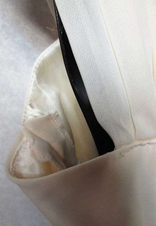 Short Cream Evening Dress - Size 34 (Chest 88cm; Waist 76cm)