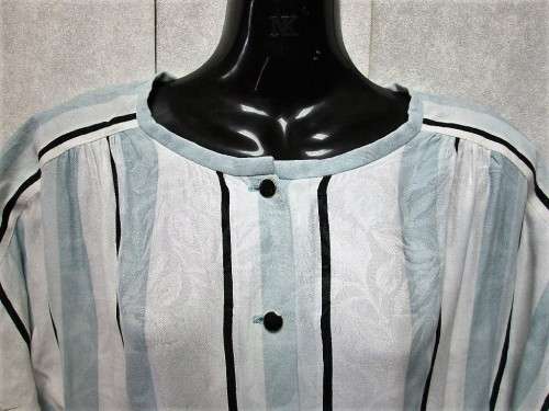 Vintage Patterned Shirt - Size 32