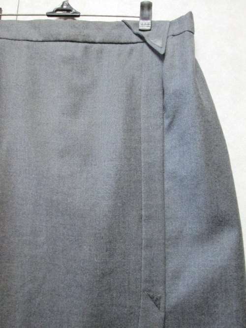 Vintage Grey Pure Wool Lined Skirt - Size 40 (Waist 80cm; Hip 99cm)
