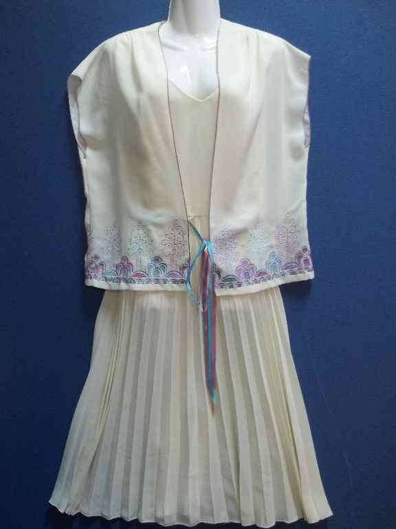 Vintage Lightweight Cream Polyester Two Piece (Dress & Jacket), Pink & Blue Trimmings - Chest 92cm