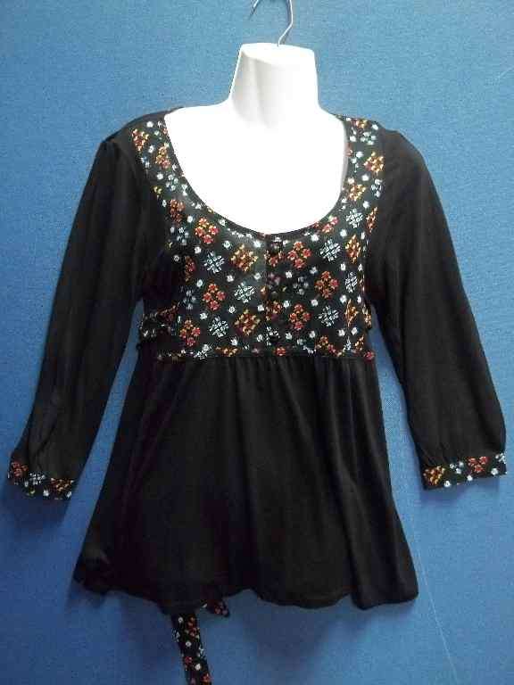 Black Viscose Three Quarter Sleeve Floral Patterned Shirt With Tie Detail - Size L (Small Cut)