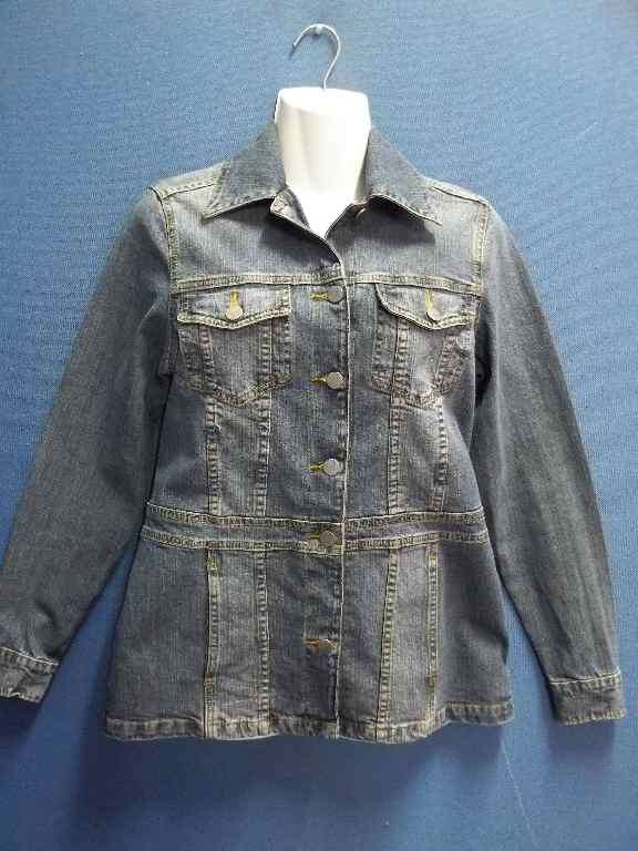 Stretch Denim Jacket - Size 32 * Quality Brand