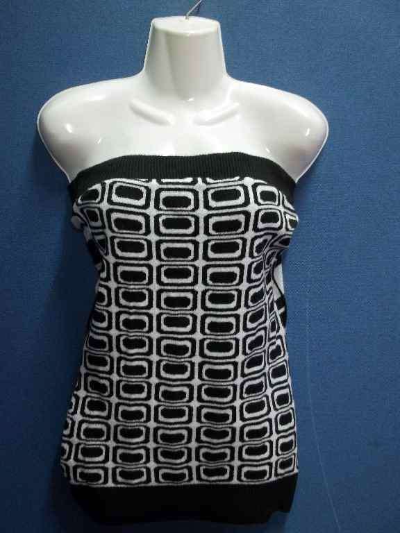 Black & White Knit Sleeveless Top - Size 34 * Quality Brand